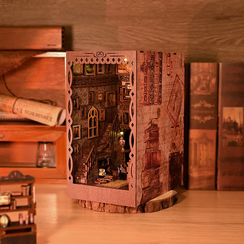 DIY Miniature Dollhouse
Rolife Cutebee HYUKBI DIY Booknook Dollhouse Kit 3D Wooden Puzzle
Micro Building Blocks Set
Blindbox plush cute toy