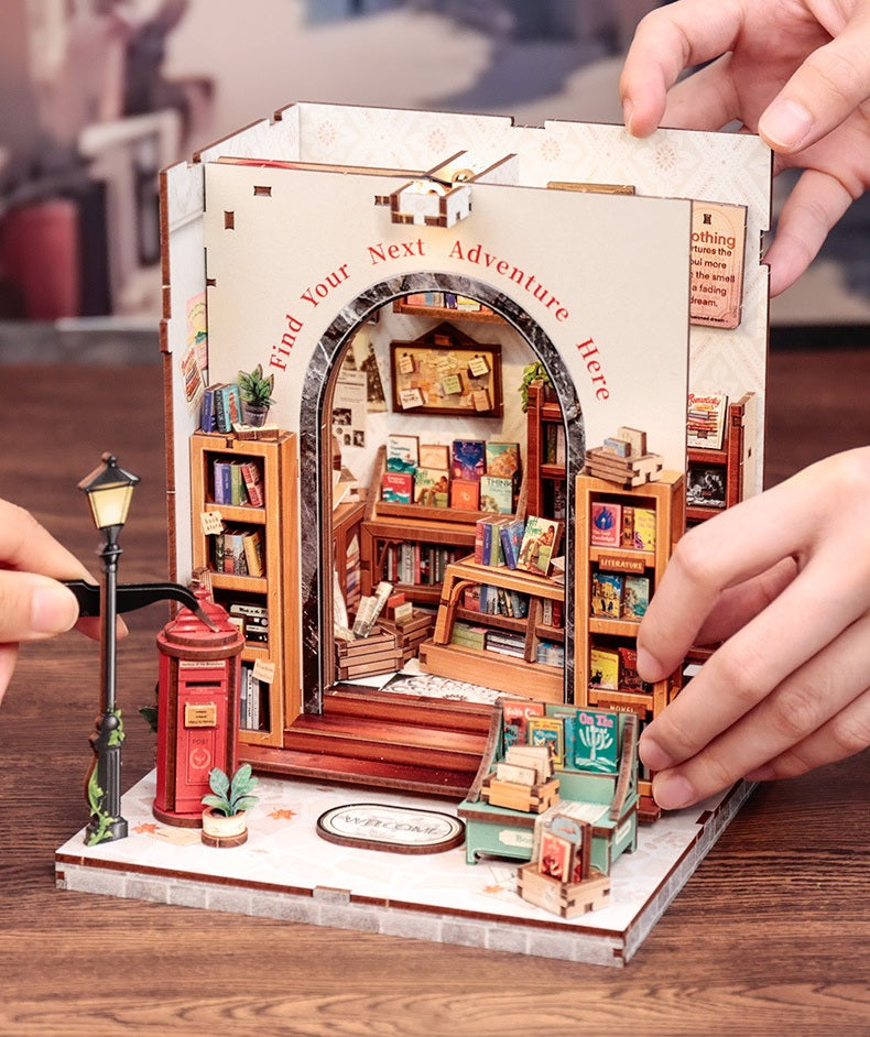DIY Miniature Dollhouse
Rolife Cutebee HYUKBI DIY Booknook Dollhouse Kit 3D Wooden Puzzle
Micro Building Blocks Set
Blindbox plush cute toy