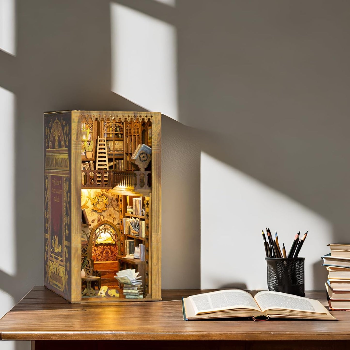 HYUKBI DIY Booknook Dollhouse Kit