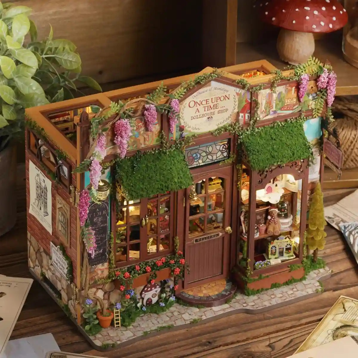 DIY Miniature Dollhouse
Rolife Cutebee HYUKBI DIY Booknook Dollhouse Kit 3D Wooden Puzzle
Micro Building Blocks Set
Blindbox plush cute toy