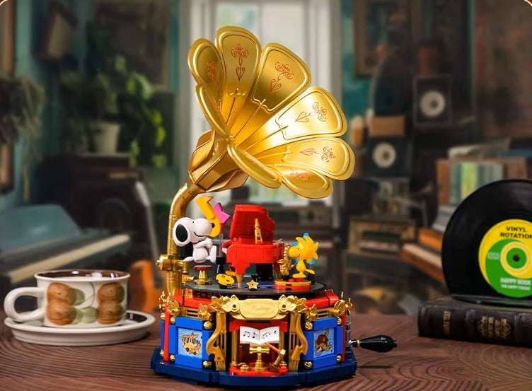 Snoopy Phonograph