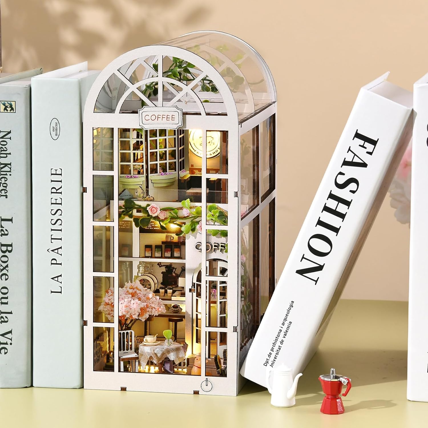 DIY Miniature Dollhouse
Rolife Cutebee HYUKBI DIY Booknook Dollhouse Kit 3D Wooden Puzzle 