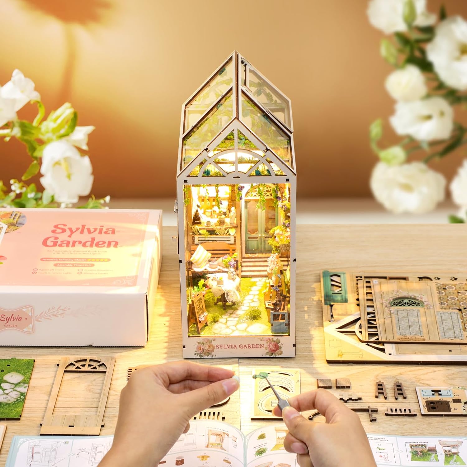 DIY Miniature Dollhouse
Rolife Cutebee HYUKBI DIY Booknook Dollhouse Kit 3D Wooden Puzzle 
Micro Building Blocks Set
Blindbox plush cute toy