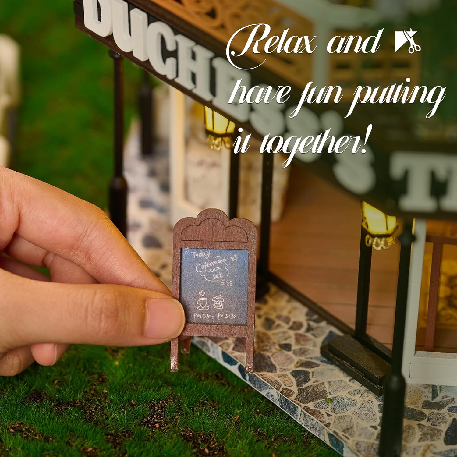 DIY Miniature Dollhouse
Rolife Cutebee HYUKBI DIY Booknook Dollhouse Kit 3D Wooden Puzzle 
Micro Building Blocks Set
Blindbox plush cute toy