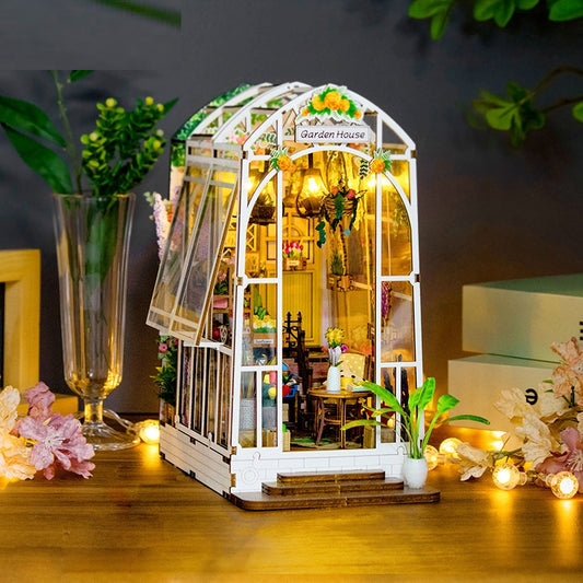 HYUKBI DIY Booknook Dollhouse Kit